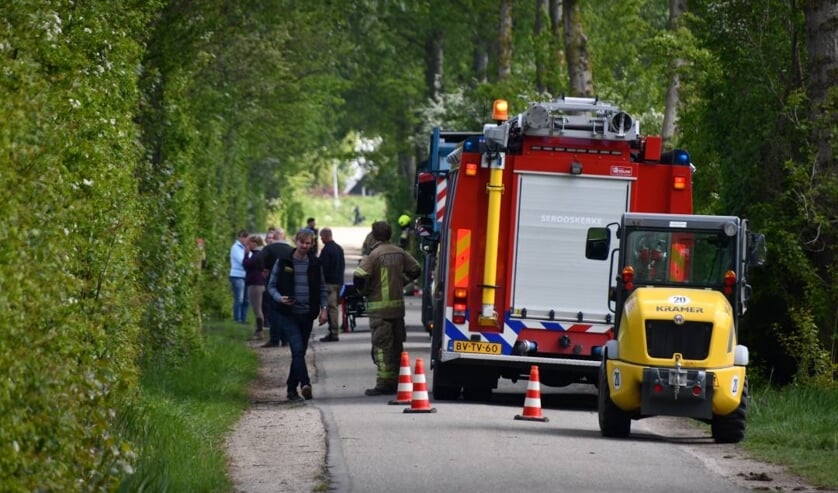 Meisje ernstig gewond na val met paard in sloot bij manege Vrouwenpolder