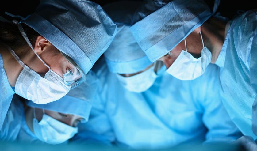 Adrz en Zorgsaam stellen (sommige) operaties uit