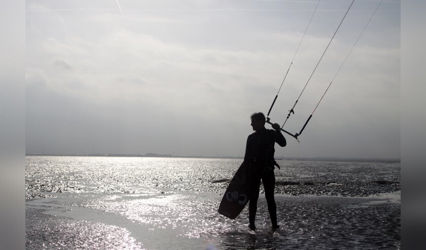 Onderzoek naar kitesurfen op Veerse stranden 