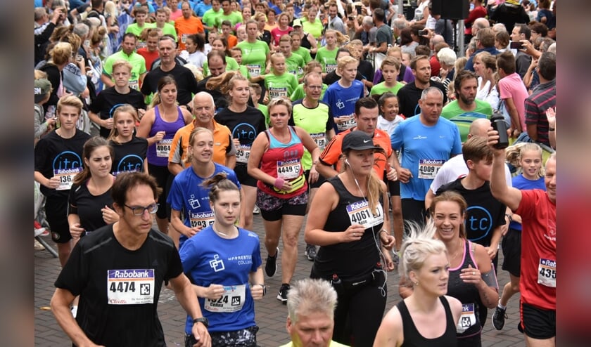 De start van de Halve Marathon 2017