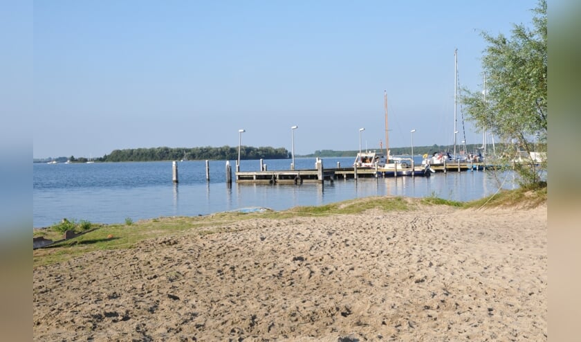 Ambtenaren en bestuurders buurgemeenten mogen gratis zwemmen van SGP Middelburg