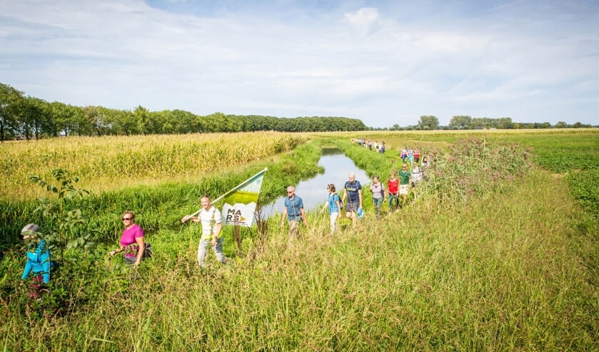 Wandelen langs de verdedigingslinie.