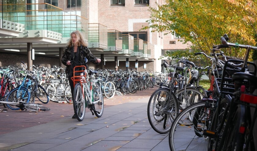 Fietsen op station Breda