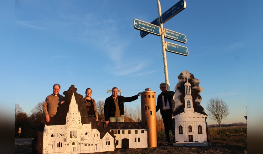 Op de rotonde bij Steenbergen Noord werd in februari 2019 al de grote maquette van de skyline gepresenteerd.