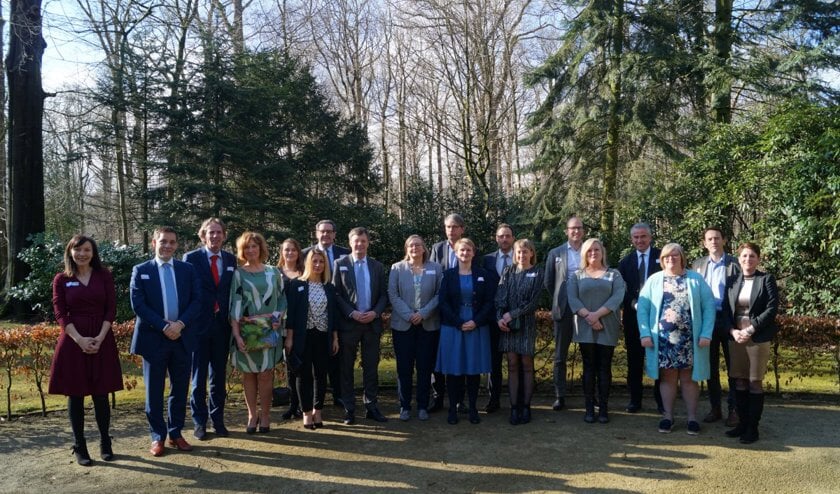 De deelnemers aan ‘Bijstandsvrouw date topman' van 2018.