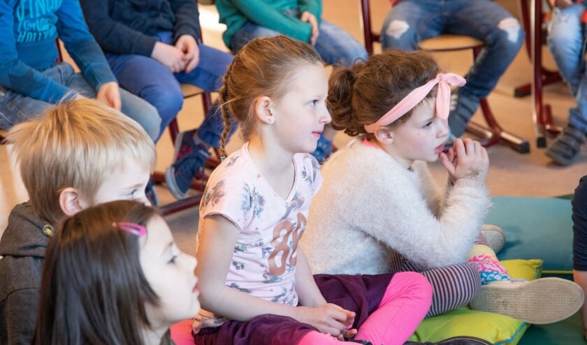Voorleesprogramma's in bieb gaan weer van start