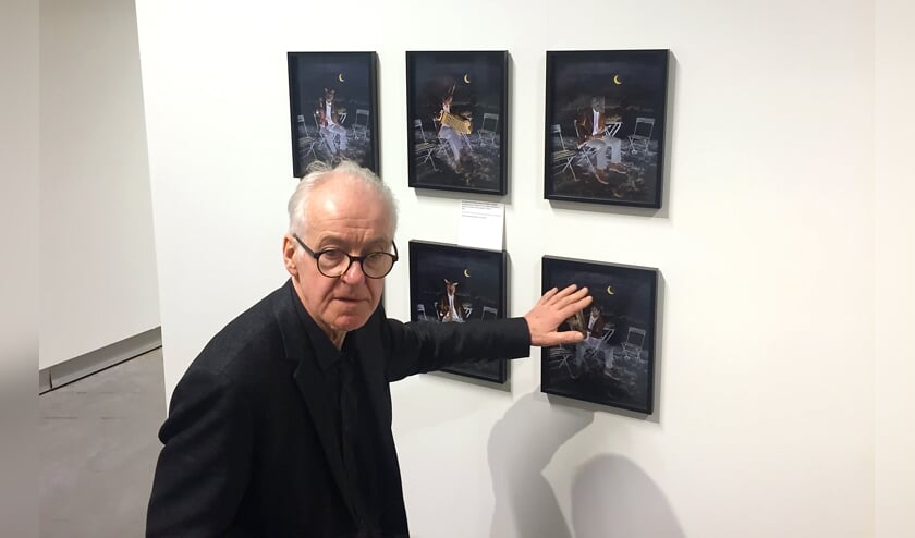 Teun Hocks geeft een toelichting bij zijn eerste oeuvre-tentoonstelling in het Stedelijk Museum Breda