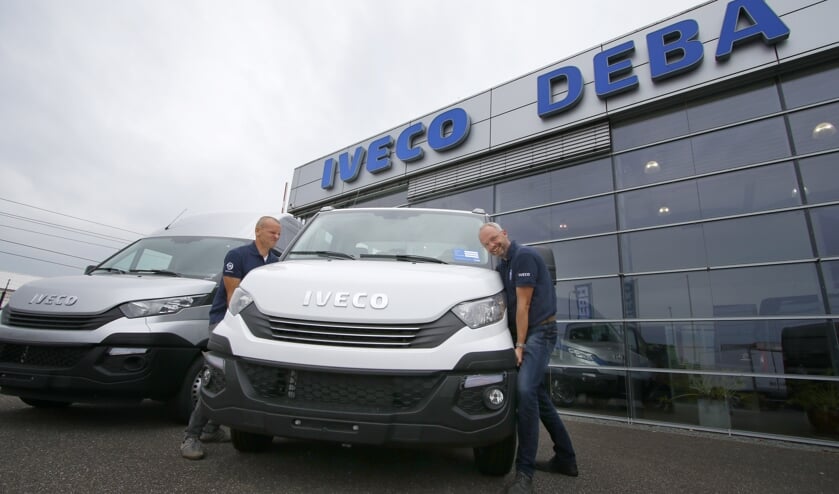 Mark Scheffers en Xander Zonligt van Deba