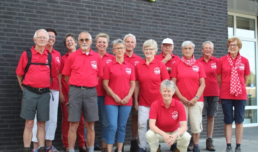 Een bont gezelschap bindt de wandelschoenen onder voor Nijmegen.