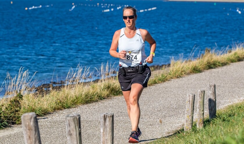 Streep door halve marathon van Tholen