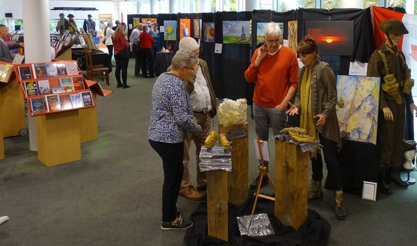 De expositie staat in het teken van vrede en vrijheid.