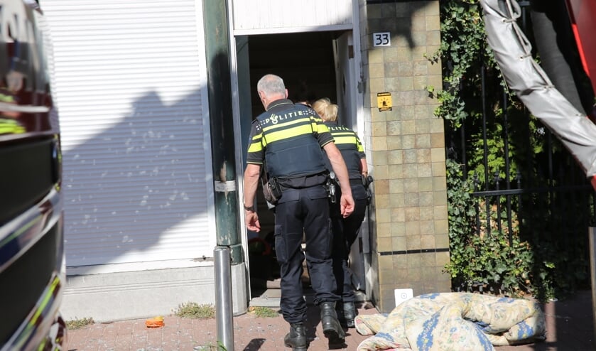 De politie doet onderzoek.