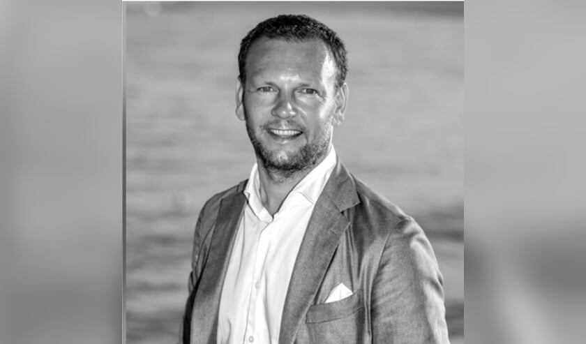 Laurens Simonse komt weer even terug naar zijn geboortegrond om de Zeeuwse Pioniersprijs uit te reiken.