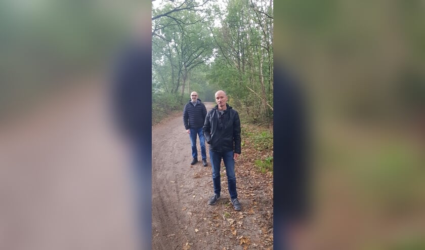 <p>Kees van der Borst en Toon Valentijn van hardloop- en wandelvereniging Road Runners Rucphen. </p>