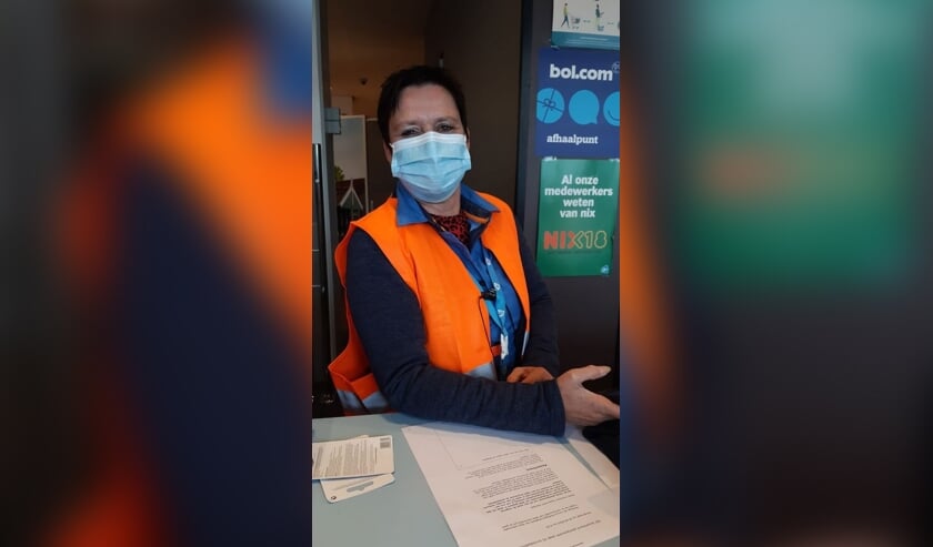 Albert Heijn Tholen vraagt bezoekers een mondkapje te dragen