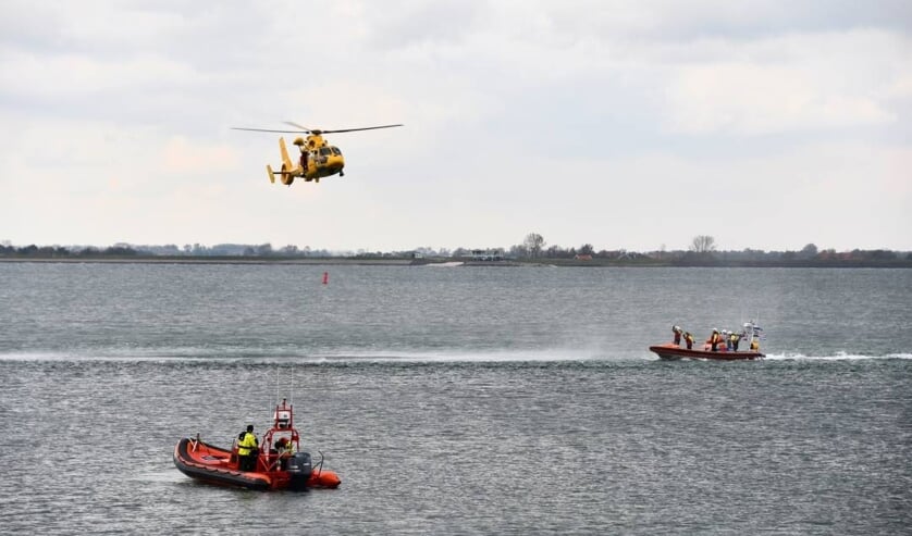 Drenkeling uit water gehaald in Stavenisse