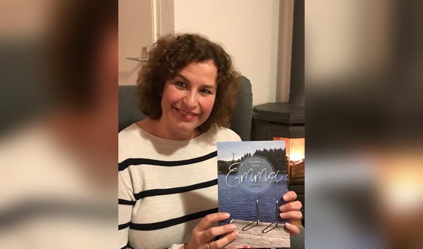 Esther Stui brengt tweede boek uit 