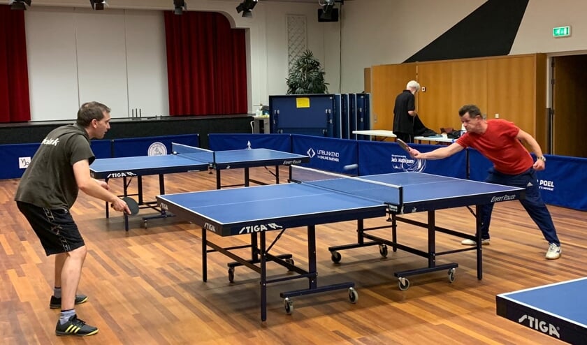 <p>Nieuwe doeken voor tafeltennisvereniging STIK.</p>