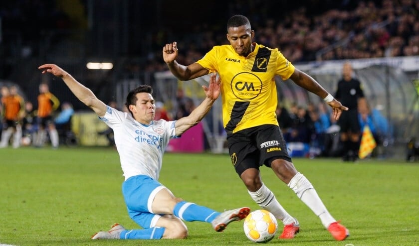 NAC neemt per direct afscheid van Jurich Carolina. In goed overleg hebben beide partijen besloten uit elkaar te gaan.