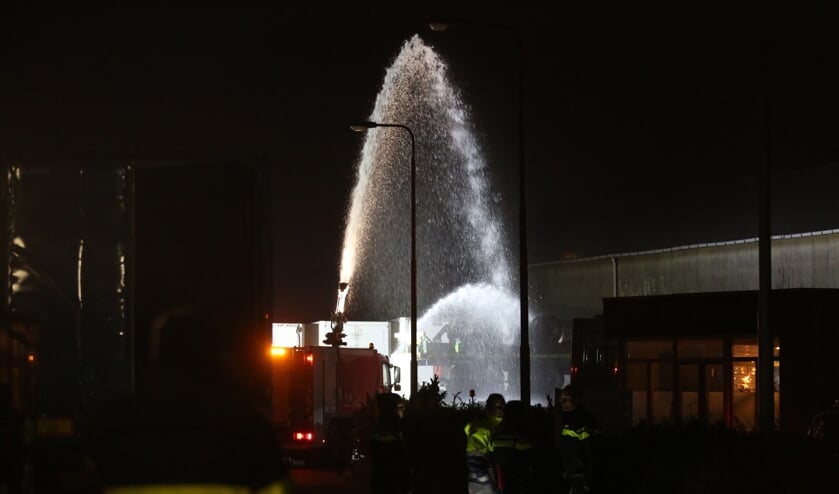De brandweer had de brand snel onder controle.
