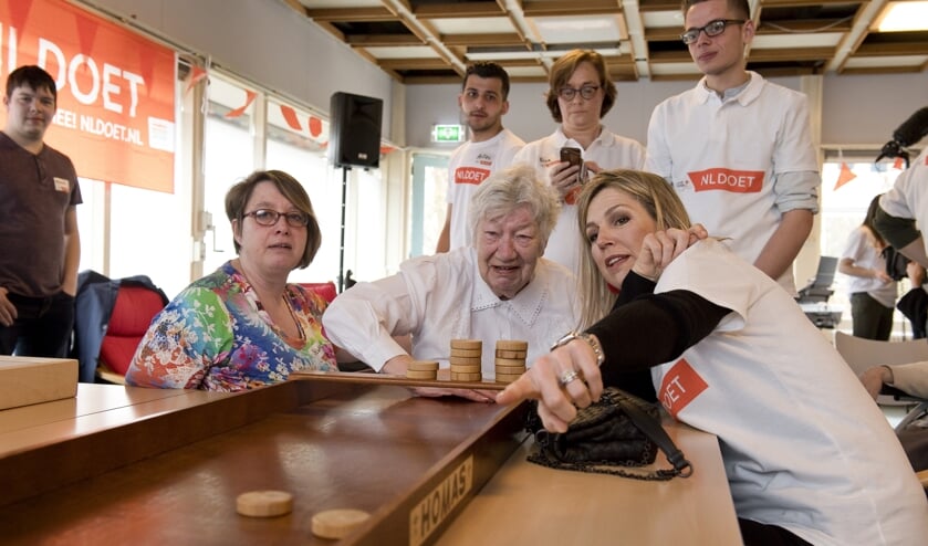 <p>Koningin Máxima in actie voor NLdoet. FOTO BART HOMBURG</p>