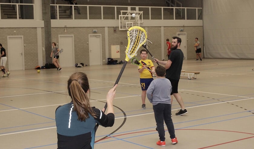 Jongeren kunnen in Goes kennismaken met lacrosse 