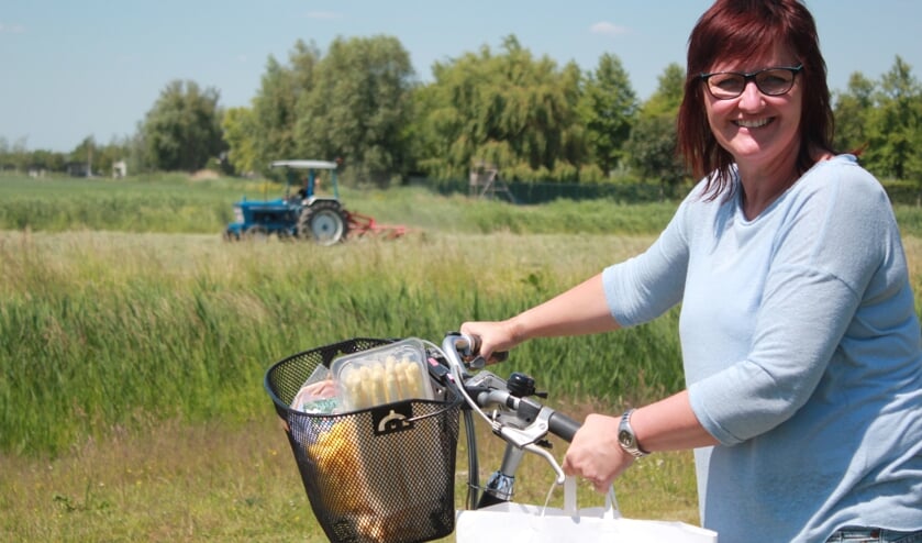 Voorfietser Petra Wevers.