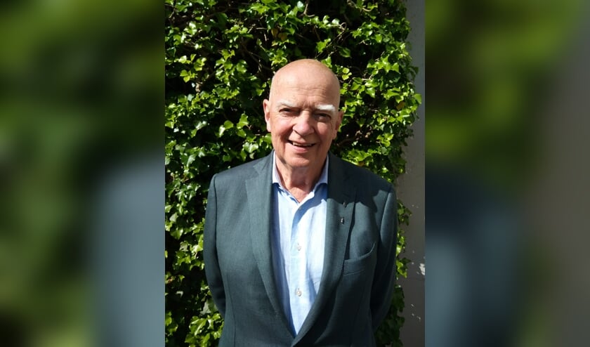 Zilveren Erepenning voor Henk Nieuwenhuis  