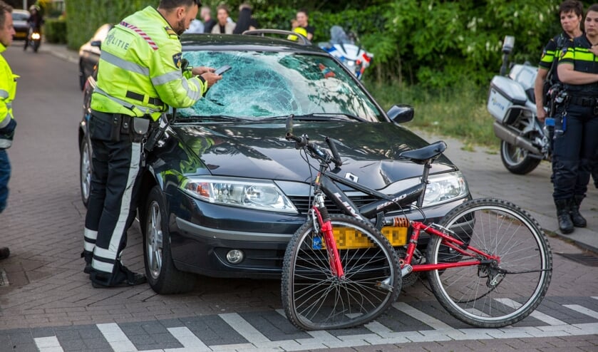 Fietser Zwaar Gewond Na Botsing Met Auto In Sint Willebrord