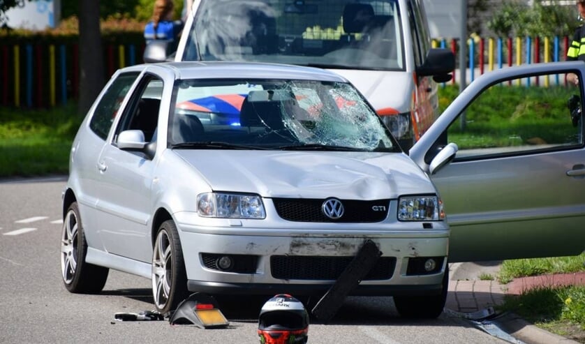 De auto is door een berger weggesleept.