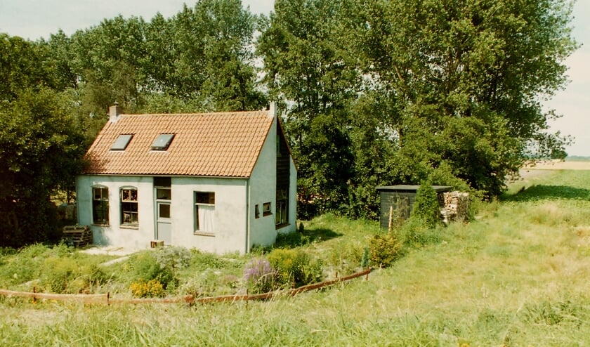 Wie herkent deze locatie en wie woonde in dit huisje.