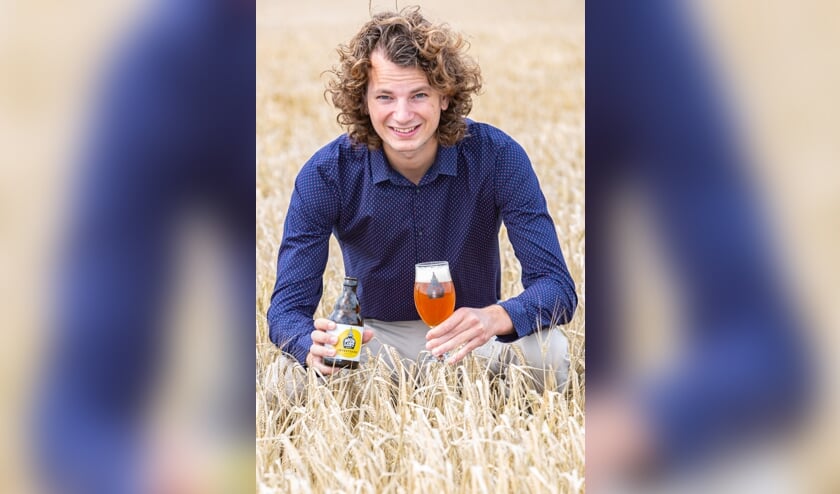 Leendert van Dijke maakt zijn Thools biertje voortaan in professionele brouwerij 