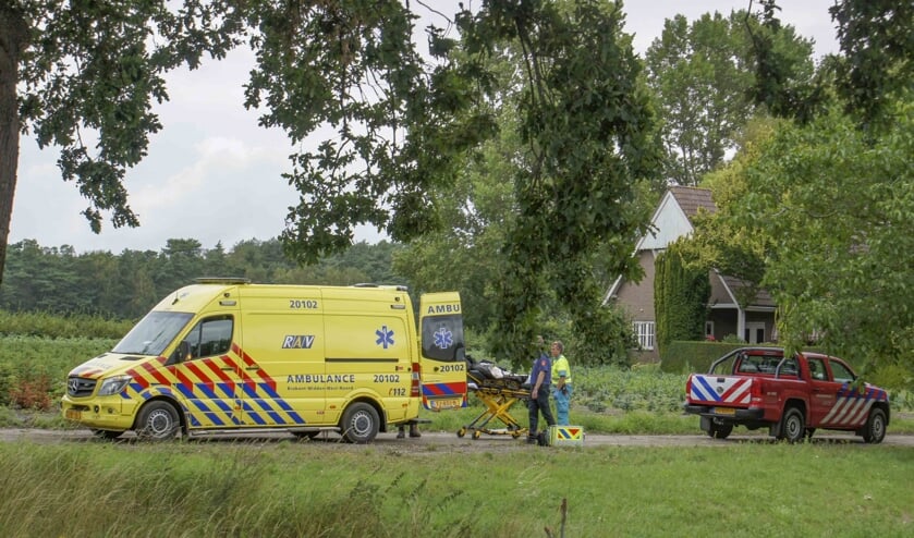 Het slachtoffer is met de ambulance naar het ziekenhuis gebracht.