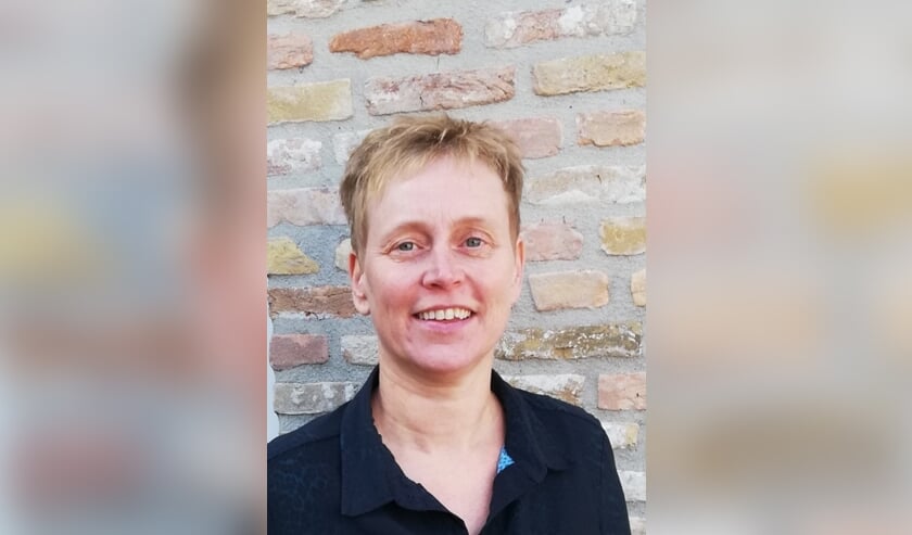 <p>Ex-roker Rinske Snellen raadt alle rokers aan om stapje voor stapje te werken. </p>