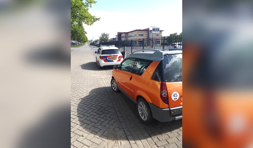 Het rijbewijs van de man is ingevorderd.
