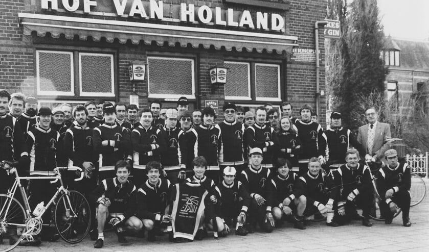 <p>TWV de Turfrijders 1982.</p>