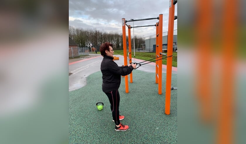 <p>Bij Medisports kan er nu wel buiten gesport worden met de beweegcoach.</p>