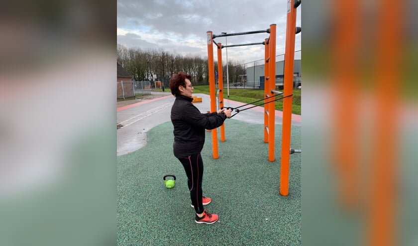 <p>Bij Medisports kan er nu wel buiten gesport worden met de beweegcoach.</p>