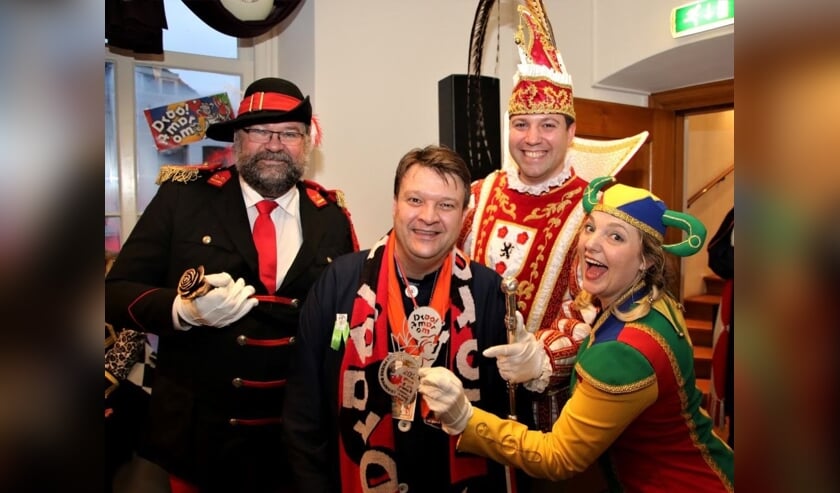 Priens, Nar en Sjampetter samen met burgemeester Han van Midden