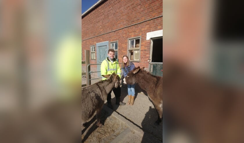 <p>Sanne van Riet samen met deelnemer Daniël. </p>