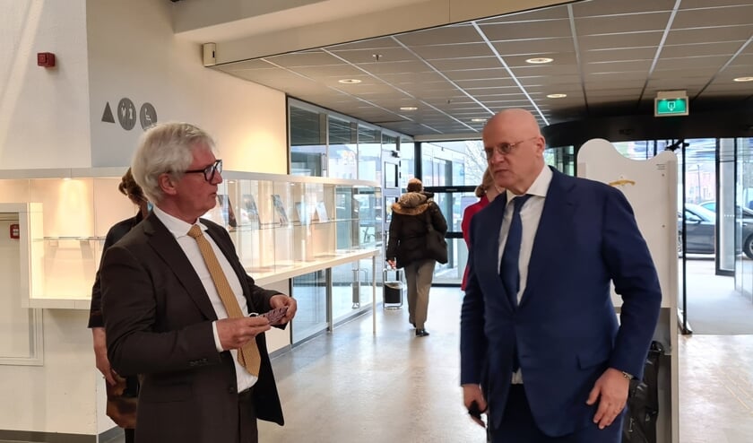 Minister Grapperhaus bij ontvangst.