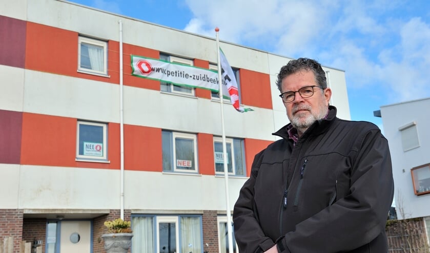 <p>Woordvoerder Mark Verhagen van het collectief Groot-Lammerenburg.</p>