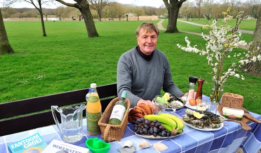 <p>Jean-Marie van Isacker, voorzitter van de Stichting Van Woelderenpark.</p>
