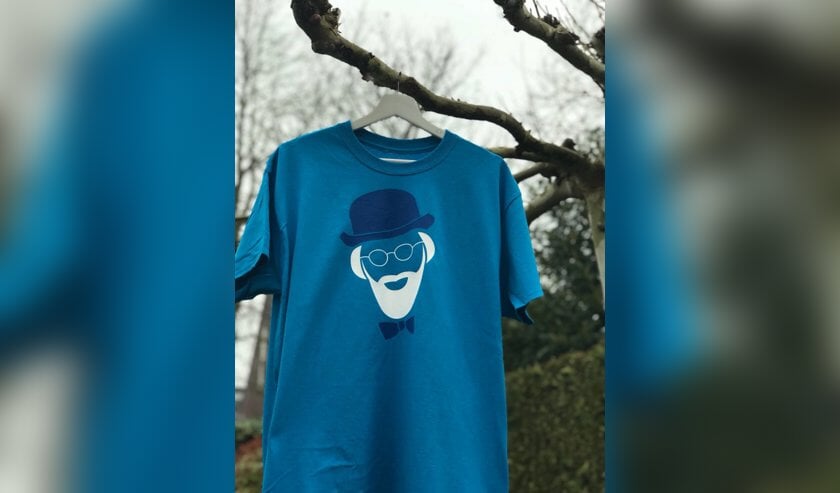 Update: Smurfblauwe shirt voor Vader Abraham al weer uit de handel