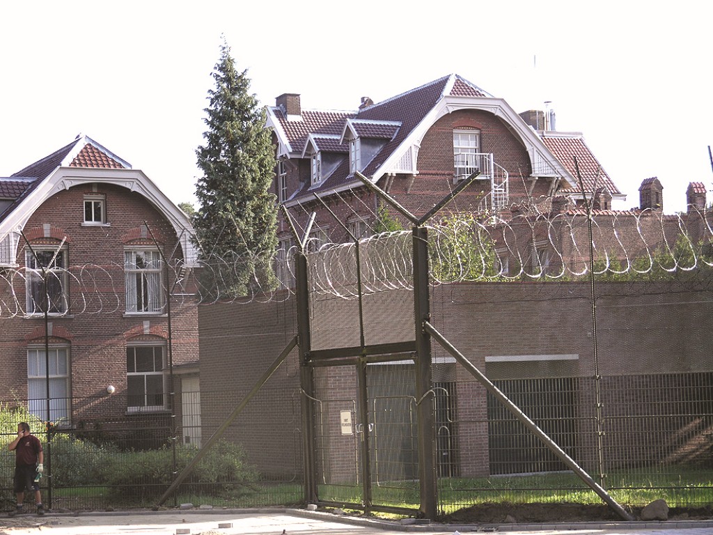 Den Hey-Acker samen met andere jeugdgevangenissen